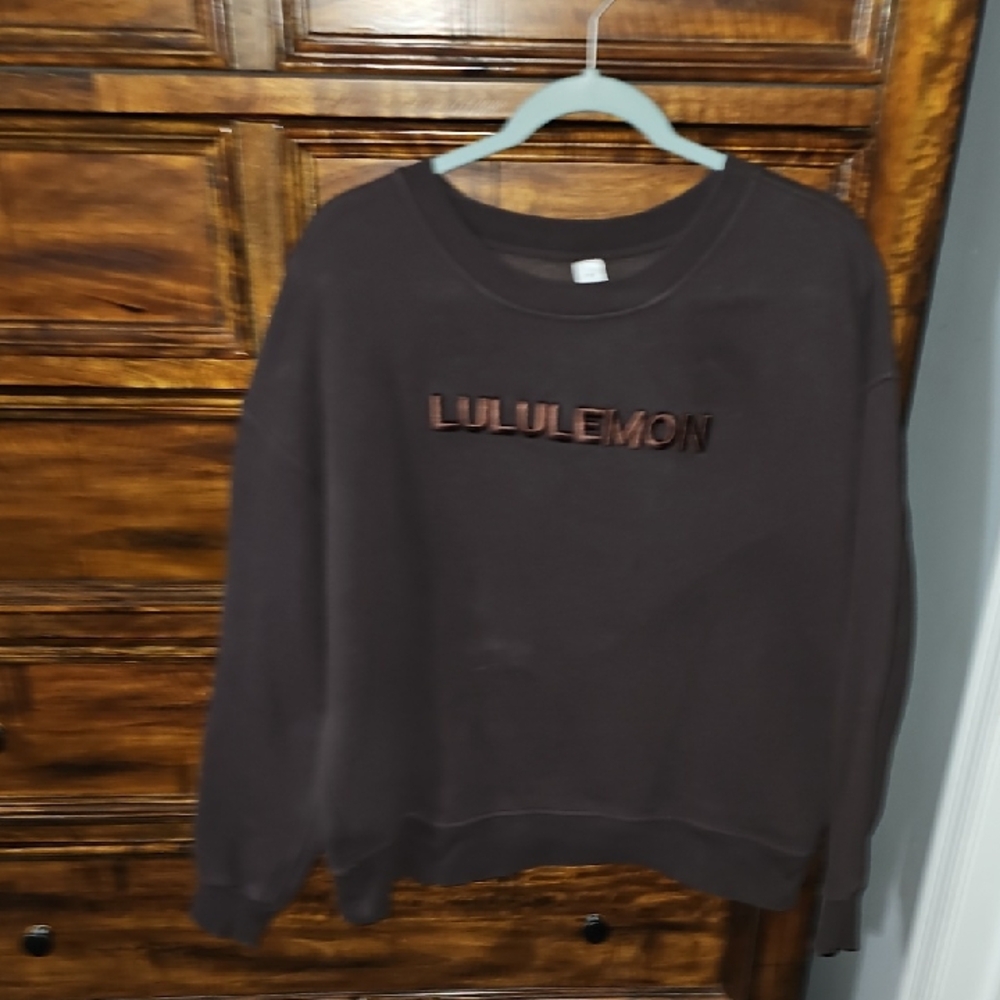 Lululemon Womens Sz Medium BROWN Crewneck Pullover. Oversized. Spellout!!!!